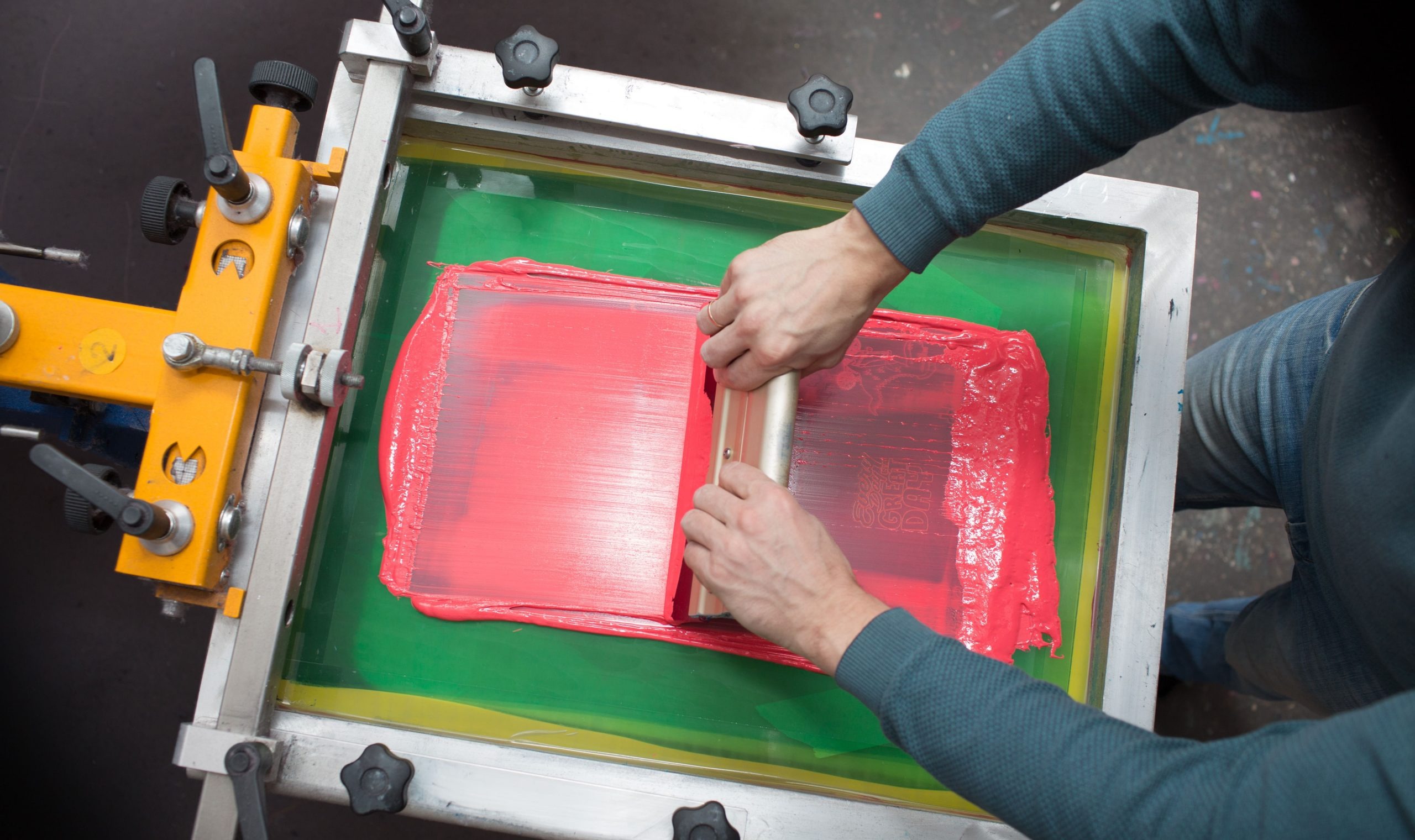 silk screen printing serigraphy color paints and 2022 10 20 20 11 25 utc 2 1 1 scaled silk screen printing serigraphy color paints and 2022 10 20 20 11 25 utc 2 1 1 scaled